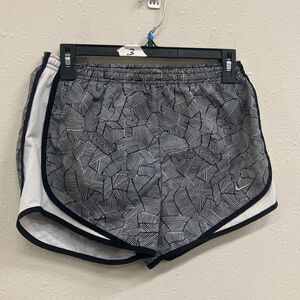 Nike running shorts geometric pattern embroidered swoosh size small #751